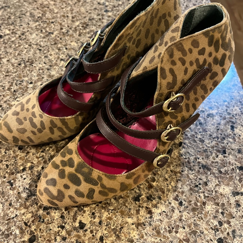 Poetic License Brown Heels with Striking Design